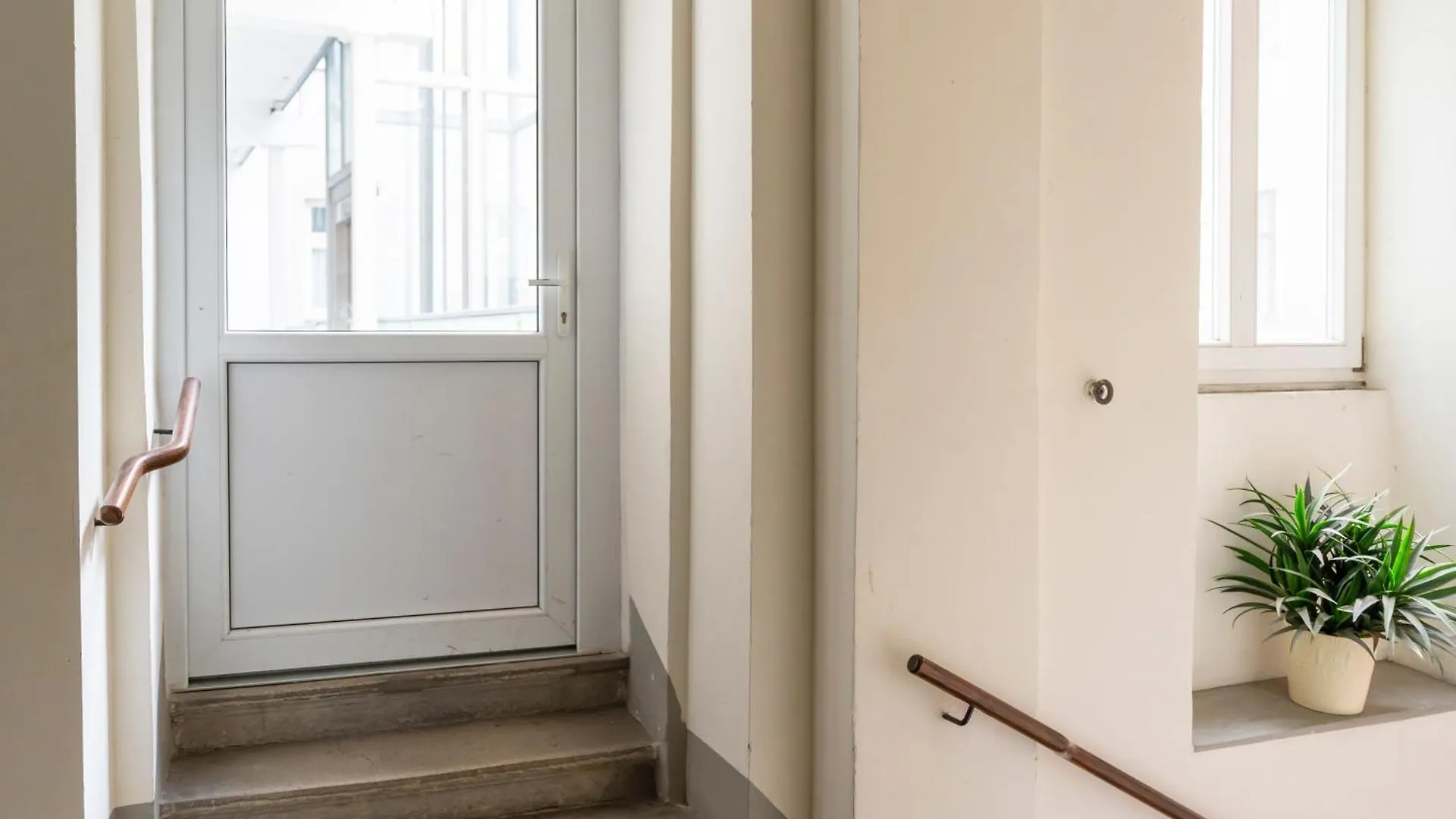Belvedere Palace Apartment Vienna