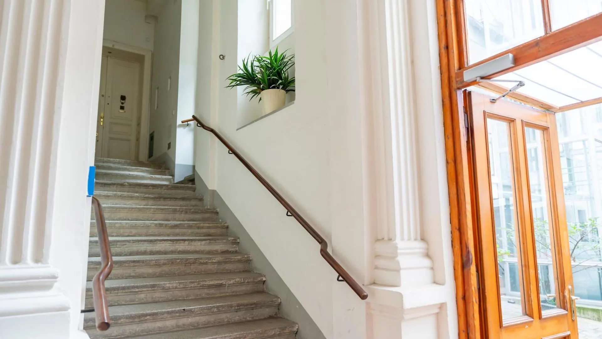 Belvedere Palace Apartment Vienna